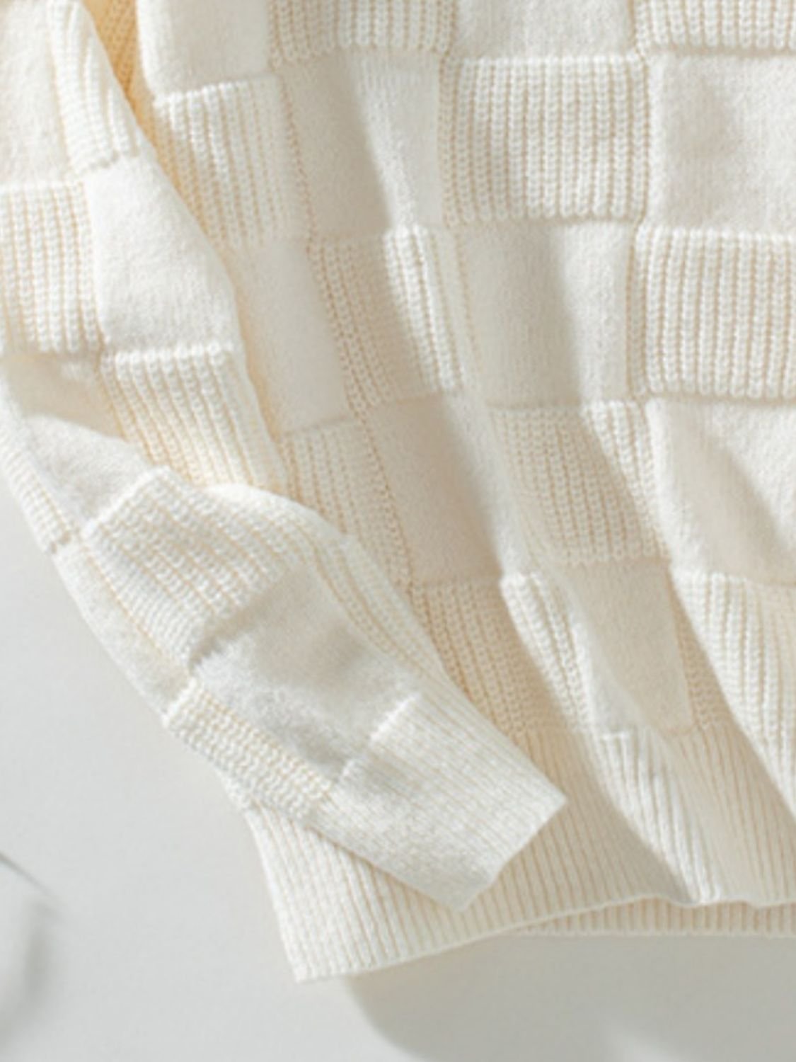 Checkered Round Neck Long Sleeve Sweater - Image 9