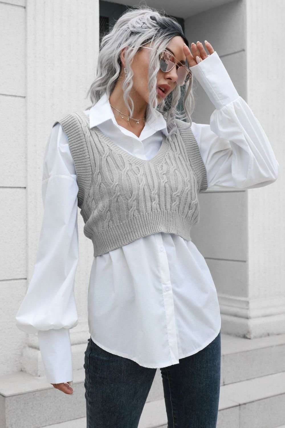 Cable-Knit Deep V Cropped Knit Vest - Image 9